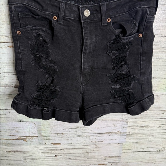 American Eagle Mom short black distressed size 6 - Picture 2 of 7